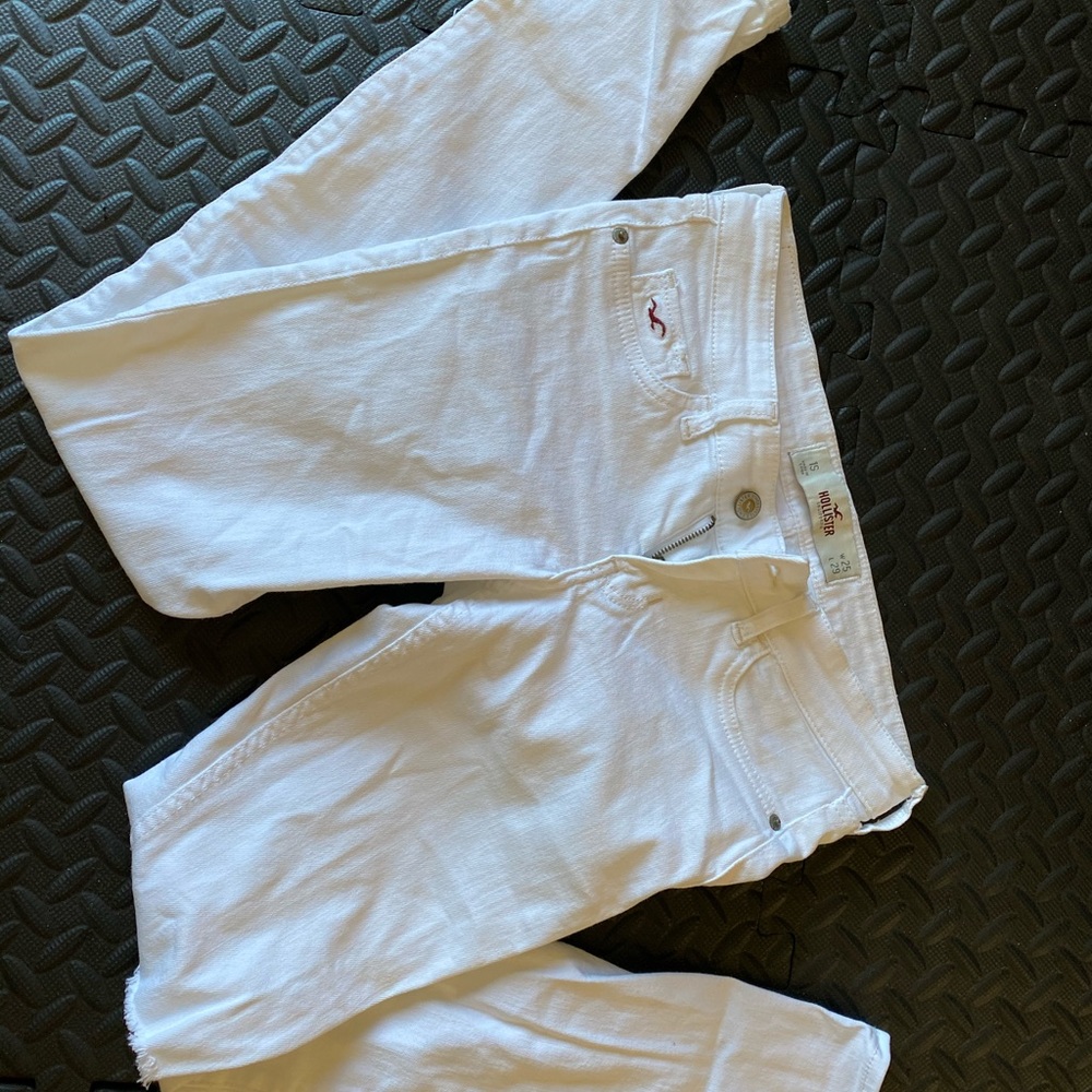 White Hollister Jeans - 1 Short